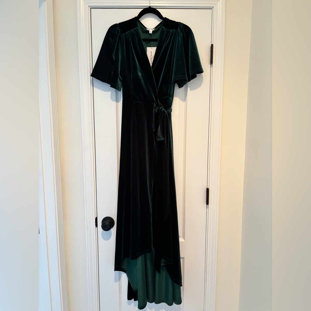 Nwt Pink Desert Regal Velvet Wrap Dress Emerald Green — image 2 of 8